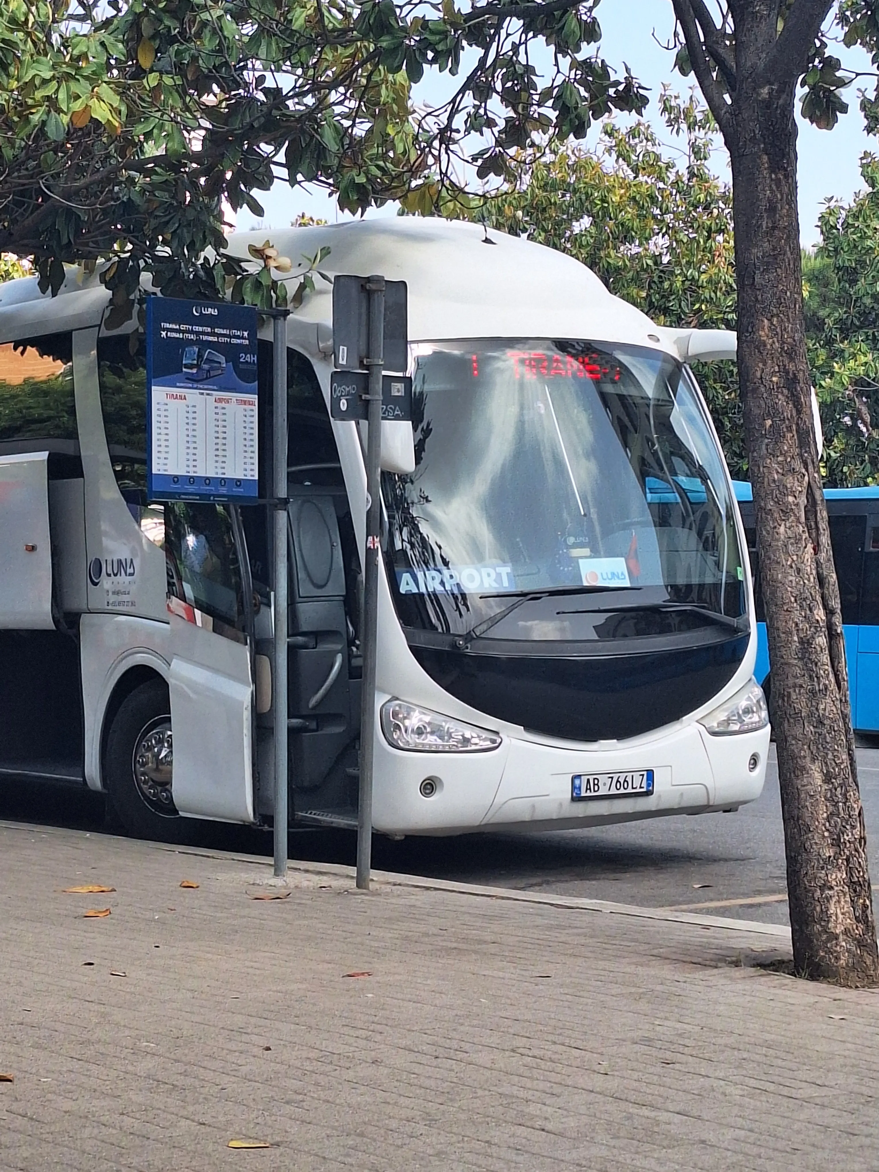 tirana-airport-bus